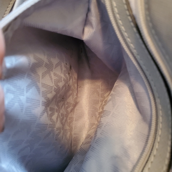 Large Michael Kors Purse - Picture 6 of 15